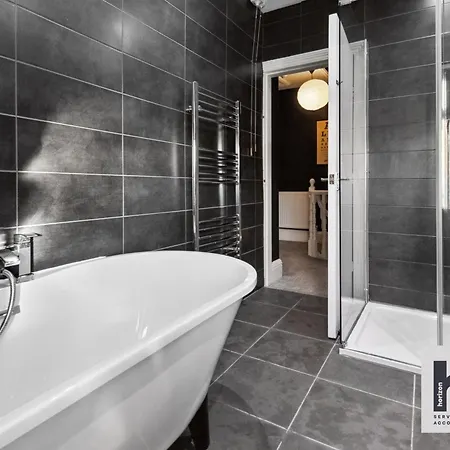 شقة Free Parking - Penthouse - Business - Relocating - St هاروغايت