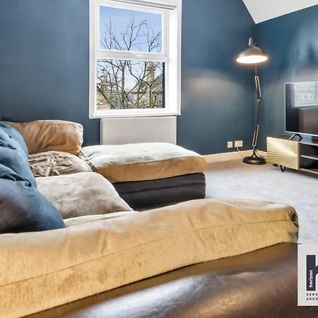 Free Parking - Dog Friendly - Relocating - St *